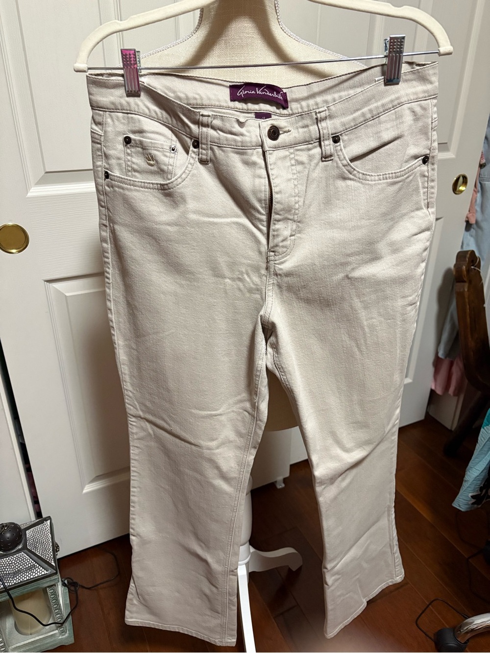 Gloria Vanderbilt Women's Cream Jeans, size 12